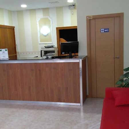 Pension Calfred II โลโกรโญ ภายนอก รูปภาพ