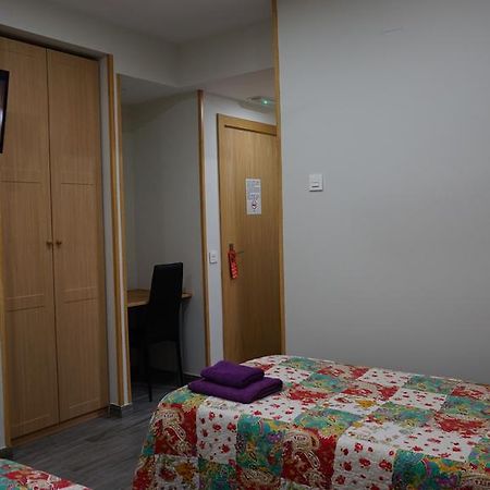 Pension Calfred II โลโกรโญ ภายนอก รูปภาพ
