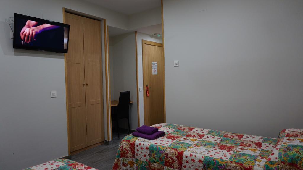 Pension Calfred II โลโกรโญ ภายนอก รูปภาพ