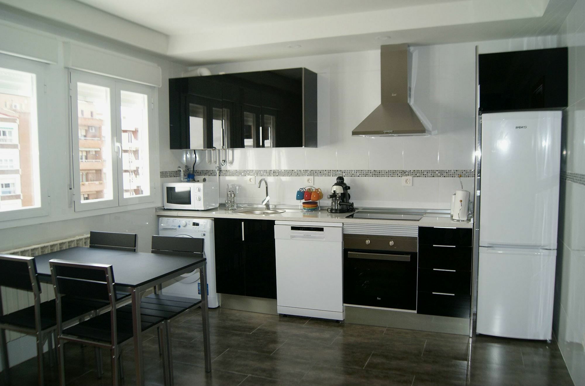 Pension Calfred II โลโกรโญ ภายนอก รูปภาพ